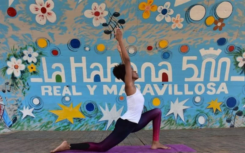 Yoga in Cuba