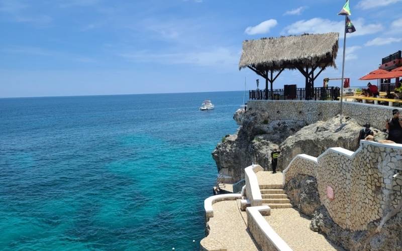 Cliff Diving at Rick's Cafe, Jamaica